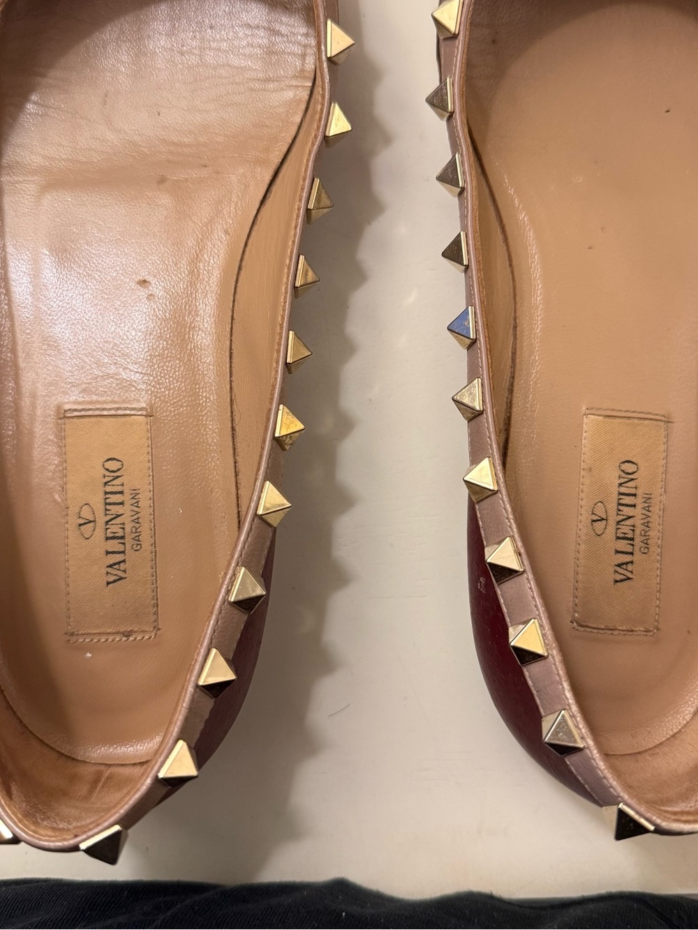 Valentino Burgundy Pointed Rockstud Leather Flats - Picture 3 of 8
